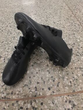 adidas Originals Black Men's Soccer Cleats